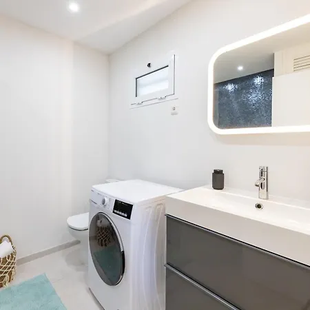 Stylish 2bd In The Centre 10 Minutes Away From The Lejlighed Torremolinos
